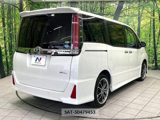Toyota NOAH 2019-03 8315998-17