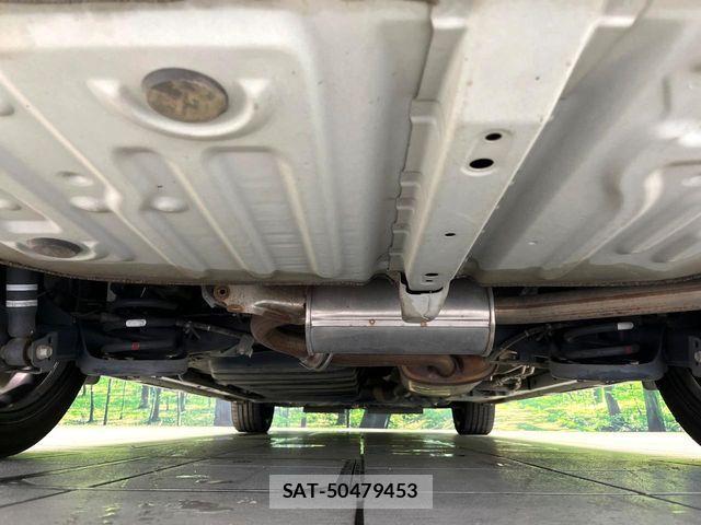 Toyota NOAH 2019-03 8315998-19