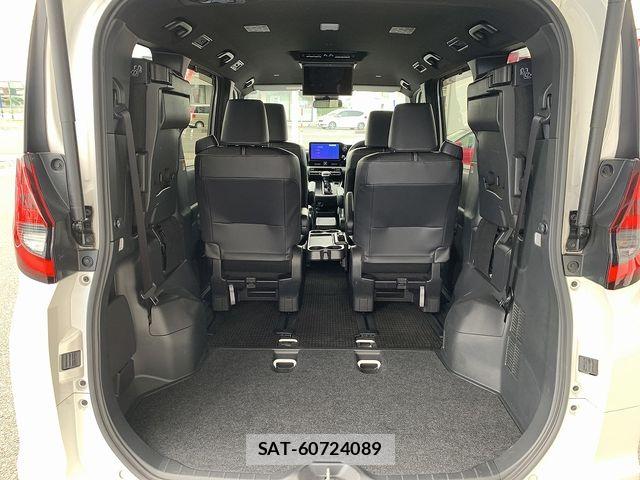 Toyota NOAH 2025-01 8315988-19