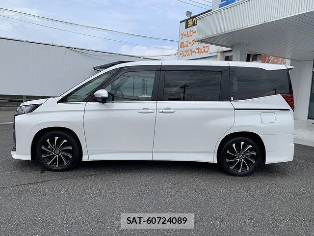 Toyota NOAH 2025-01 8315988-22