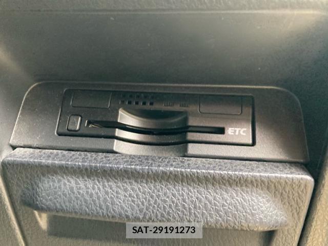 Toyota NOAH 2014-02 8316001-18