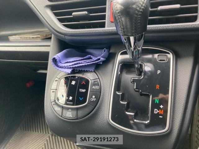 Toyota NOAH 2014-02 8316001-24
