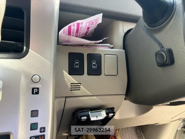 Toyota NOAH 2010-08 8316007-19