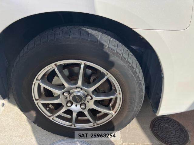 Toyota NOAH 2010-08 8316007-2