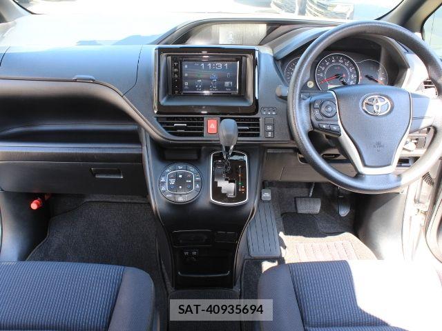 Toyota NOAH 2021-05 8337142-10