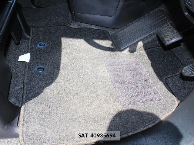 Toyota NOAH 2021-05 8337142-15