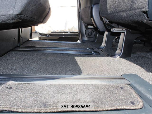 Toyota NOAH 2021-05 8337142-17