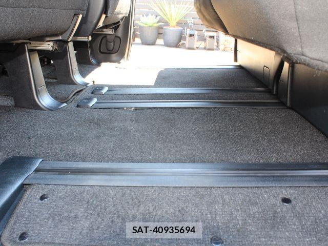Toyota NOAH 2021-05 8337142-18