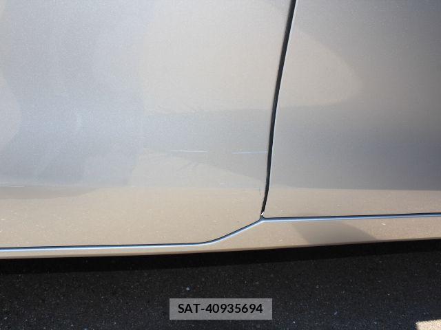 Toyota NOAH 2021-05 8337142-28