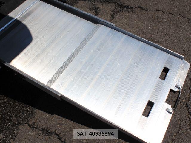 Toyota NOAH 2021-05 8337142-2