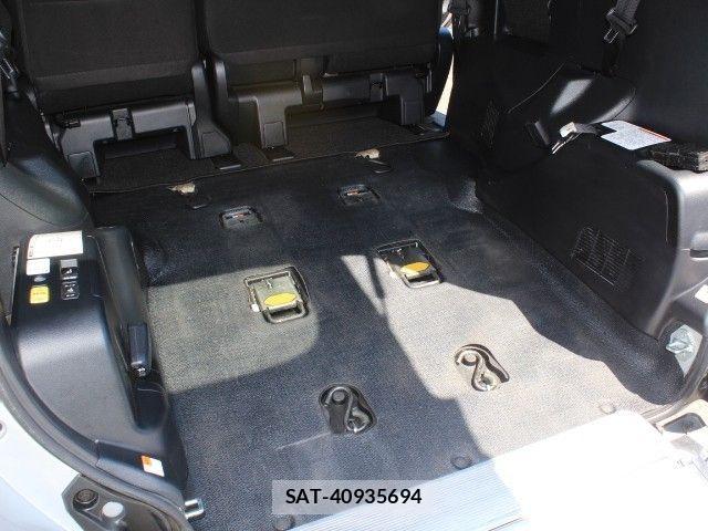 Toyota NOAH 2021-05 8337142-4