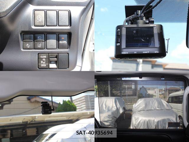 Toyota NOAH 2021-05 8337142-8