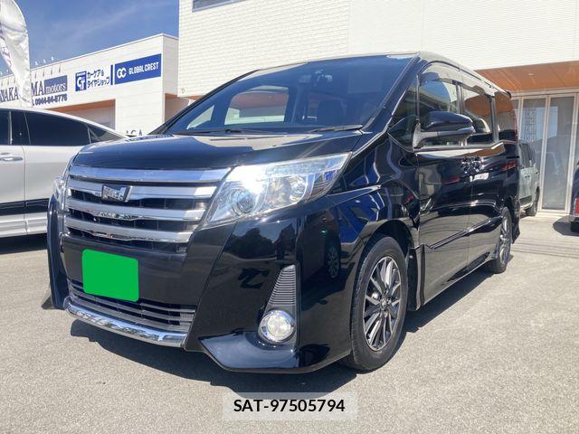 Toyota NOAH 2014-03 8337138-0