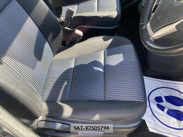 Toyota NOAH 2014-03 8337138-13