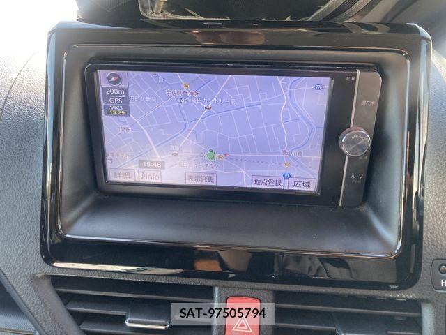 Toyota NOAH 2014-03 8337138-17
