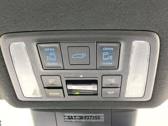 Toyota NOAH 2023-10 8337139-2