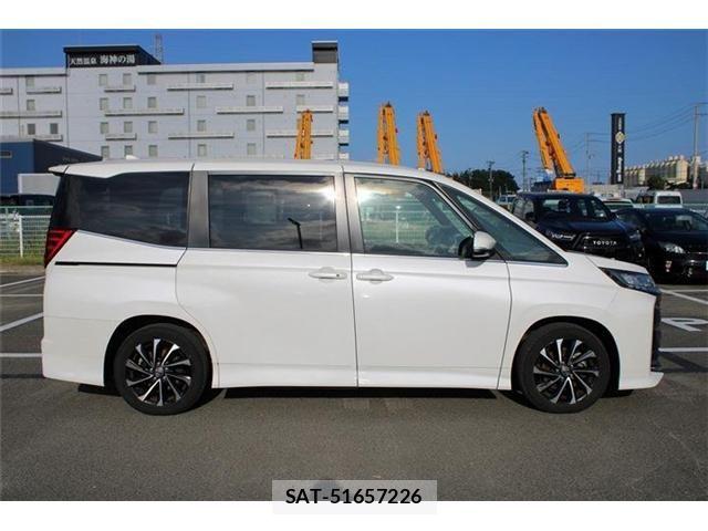 Toyota NOAH 2024-04 8337141-10