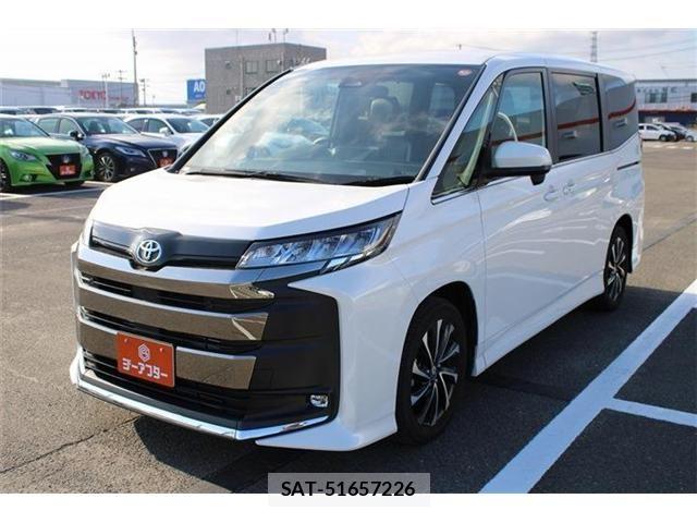 Toyota NOAH 2024-04 8337141-15