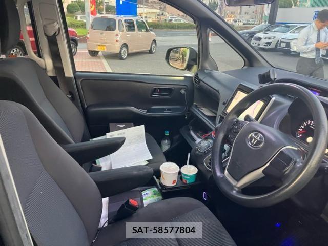 Toyota NOAH 2014-07 8337151-9