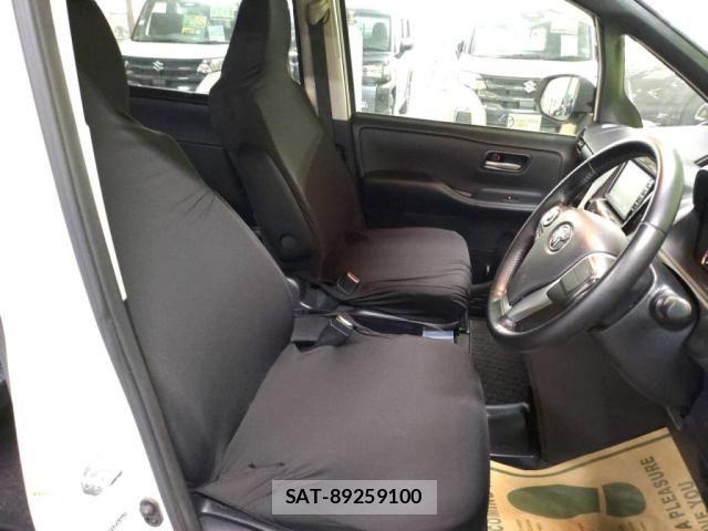 Toyota NOAH 2015-01 8337148-20