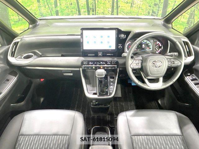 Toyota NOAH 2025-03 8337136-6