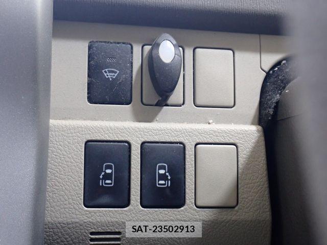 Toyota NOAH 2010-07 8337133-18
