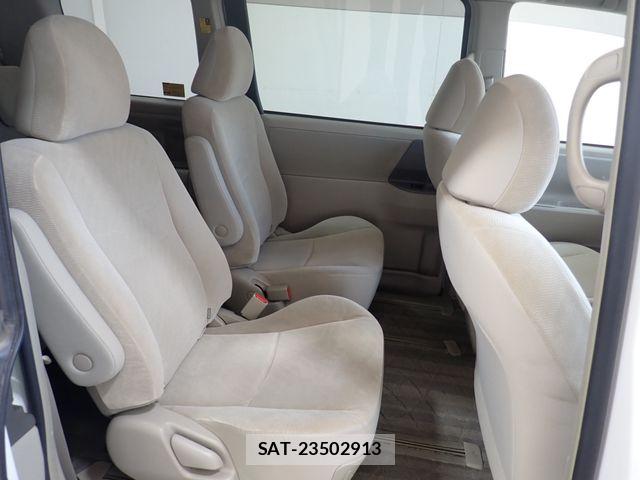 Toyota NOAH 2010-07 8337133-22