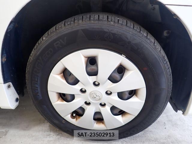 Toyota NOAH 2010-07 8337133-26