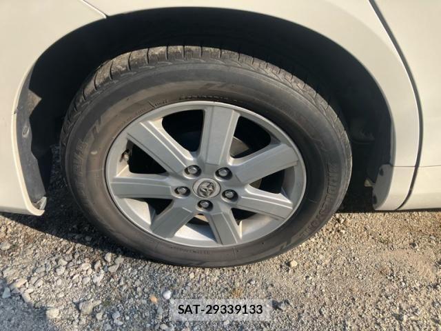 Toyota NOAH 2009-10 8337152-7