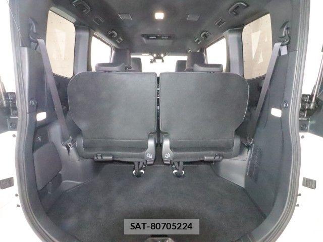 Toyota NOAH 2024-08 8337137-10