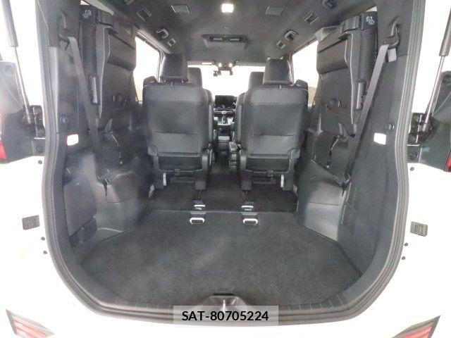 Toyota NOAH 2024-08 8337137-11