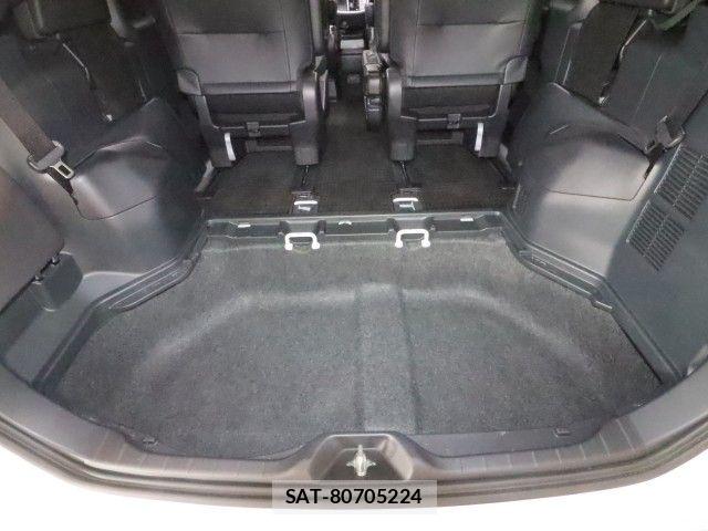 Toyota NOAH 2024-08 8337137-12