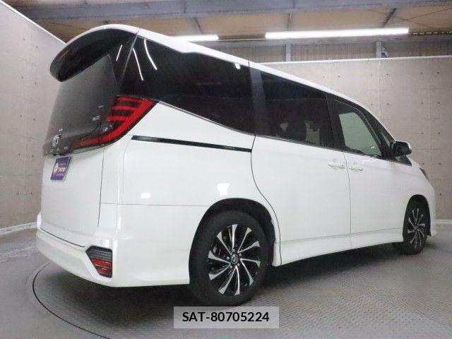 Toyota NOAH 2024-08 8337137-1