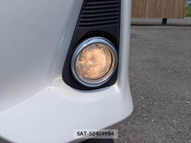 Toyota NOAH 2014-01 8337149-14