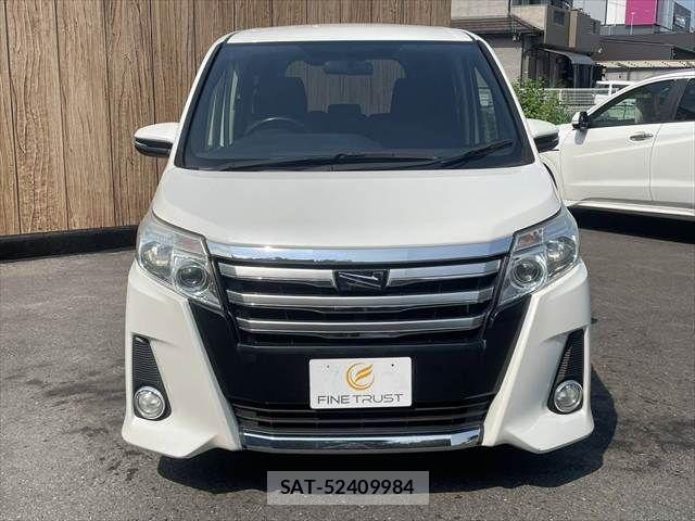 Toyota NOAH 2014-01 8337149-16