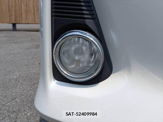 Toyota NOAH 2014-01 8337149-26