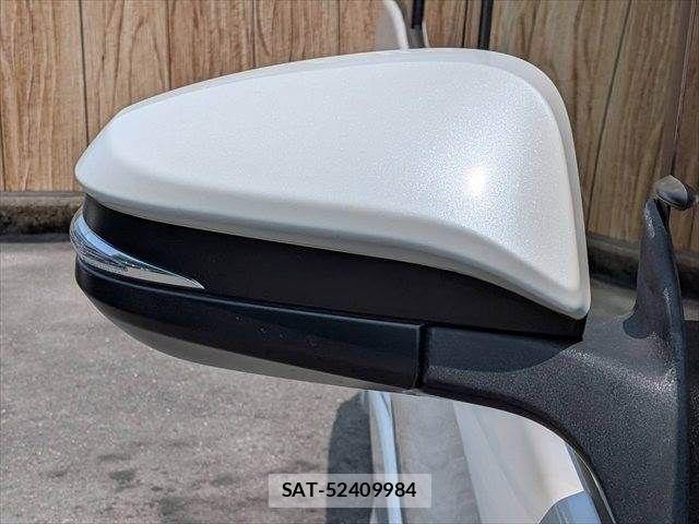 Toyota NOAH 2014-01 8337149-28