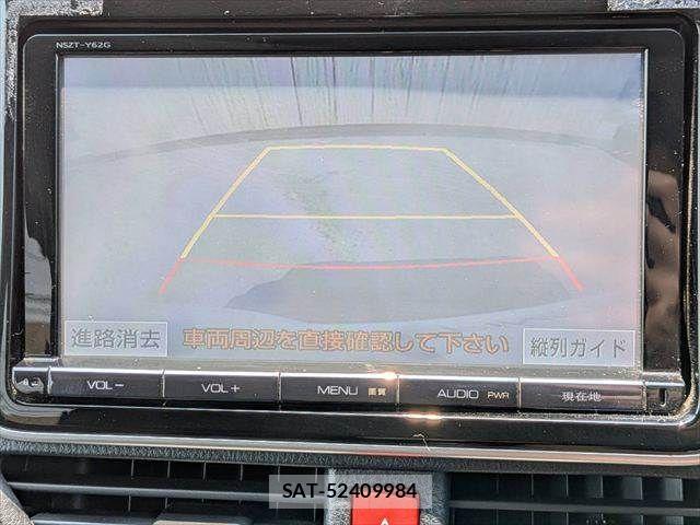 Toyota NOAH 2014-01 8337149-5