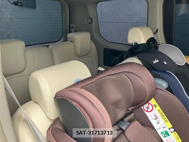 Toyota NOAH 2009-10 8337154-16