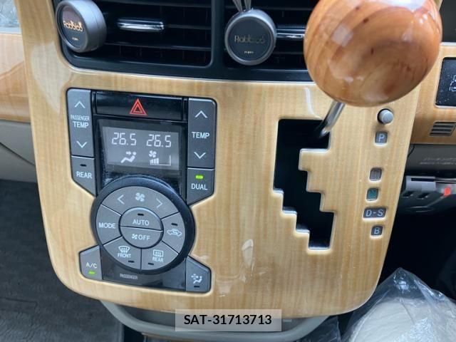Toyota NOAH 2009-10 8337154-18
