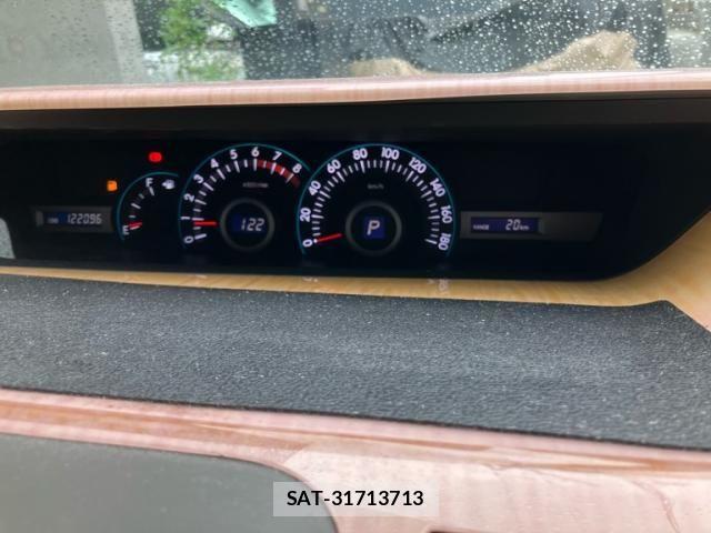 Toyota NOAH 2009-10 8337154-19