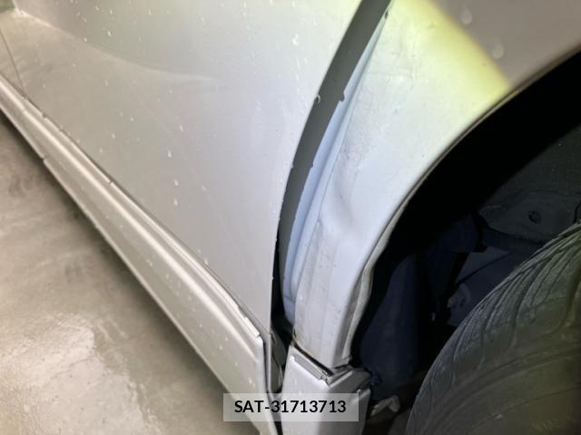 Toyota NOAH 2009-10 8337154-23