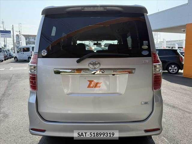 Toyota NOAH 2008-01 8337153-13