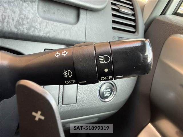 Toyota NOAH 2008-01 8337153-24
