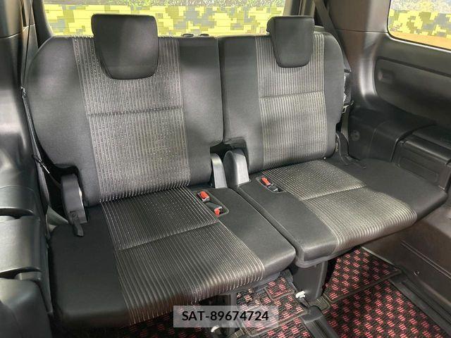 Toyota NOAH 2017-08 8337146-10