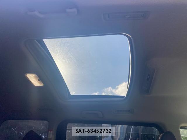 Toyota NOAH 2015-07 8337150-12