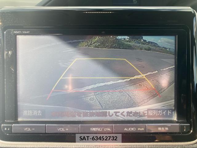 Toyota NOAH 2015-07 8337150-16