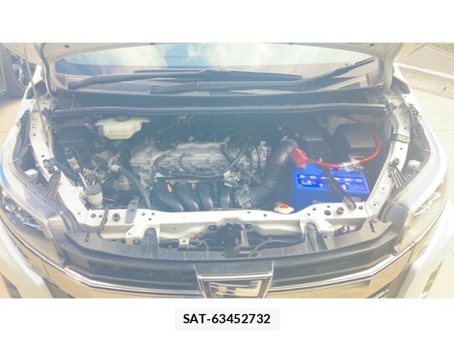 Toyota NOAH 2015-07 8337150-21