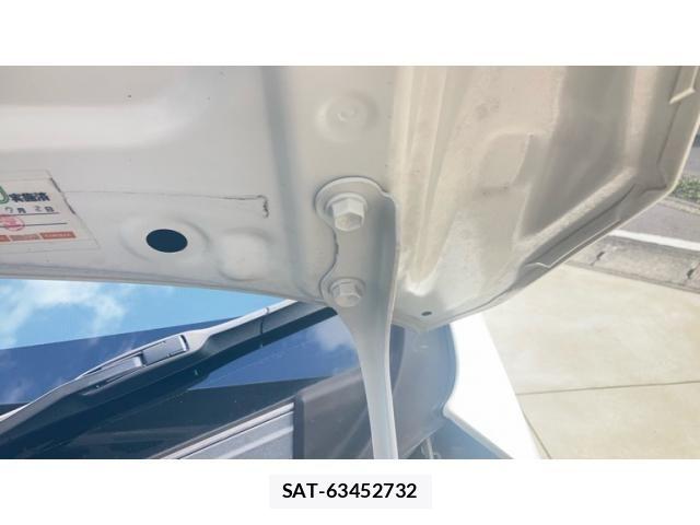 Toyota NOAH 2015-07 8337150-22