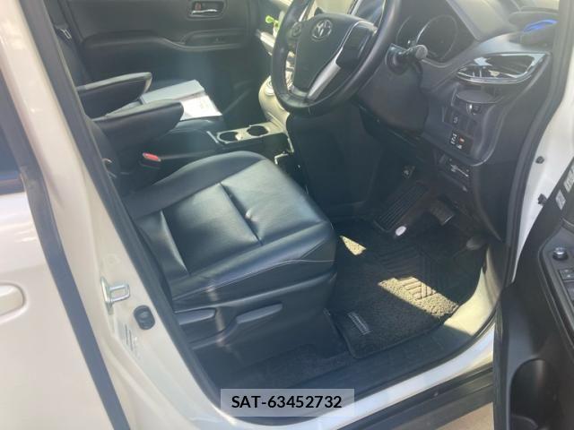 Toyota NOAH 2015-07 8337150-8